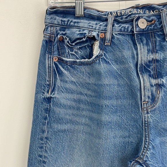 American Eagle Distressed 90's Boyfriend Crop Ankle Jeans Women's Size 4 Cotton - Picture 3 of 16
